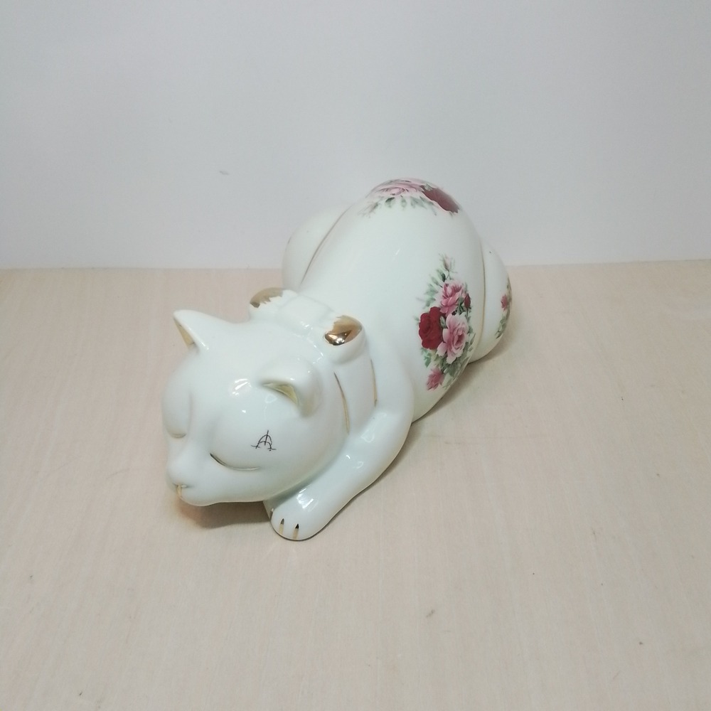Formalities by Baum Bros‎ Porcelain Cat Figurine Floral Accent Gold Trim